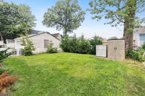 127 Lincoln Ave, Roselle Park NJ  07204-1705 exterior