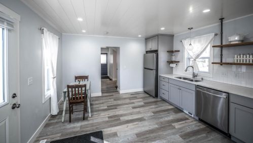 1020 1st St, Faribault, MN 55021-5408