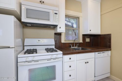 1042 3 Ave, Tucson AZ  85705-7472 exterior