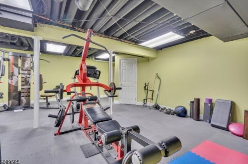 8 Sunny Ln, Andover NJ  07821-2122 exterior
