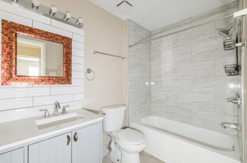 6726 Grant Dr, Richmond TX  77469-5953 exterior