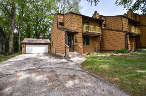 574 Baird Creek Rd, Green Bay, WI 54311-5786