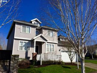 1536 Ogden St, Camas, WA 98607-9027