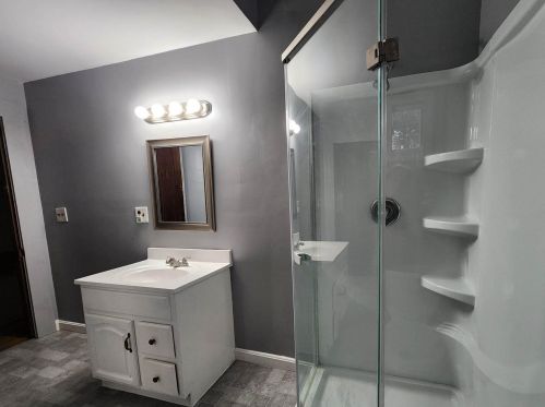 9 Hampstead Rd, Danville NH  03819-5100 exterior