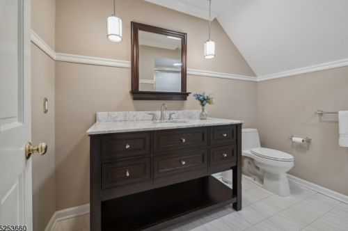 32 Ridge Rd, Parsippany NJ  07834-9629 exterior