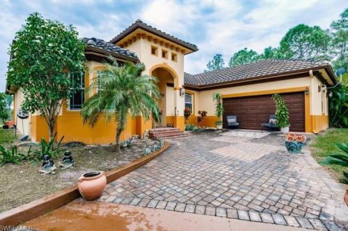 3930 27th Ave, Naples, FL 34120-8947