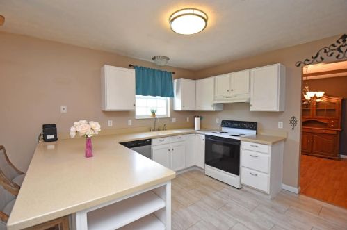 1413 Breckenridge Dr, Amelia OH  45102-1169 exterior