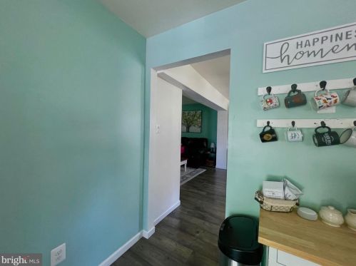 13 Cardinal Dr, Hanover PA 17331-9791 exterior