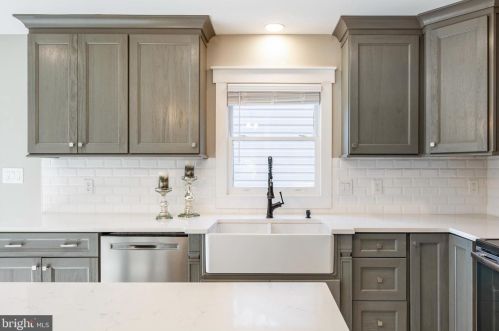 12900 Verrey Ct, Spotsylvania VA  22551-8009 exterior