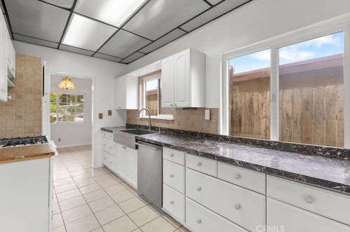 4168 Ish Dr, Simi Valley CA 93063-7665 exterior