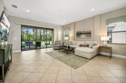 3554 Beaufort Ct, Naples, FL 34119-8643