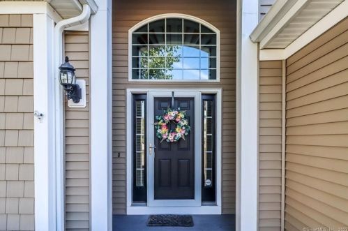 36 Wildlife Ct, Cheshire, CT 06410-2958