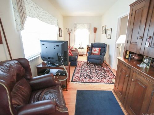 194 High Meadows Rd, Walden NY  12586-2609 exterior