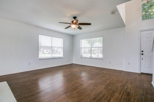 524 Longshore Dr, Oak Point TX  75068-5419 exterior