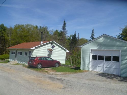 2 Autumn Ln, Unity NH  03773-1287 exterior