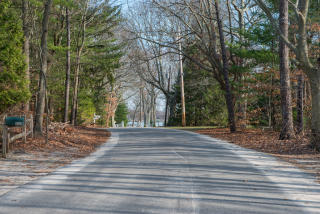 350 South Dr, Mattituck, NY 11952-2000