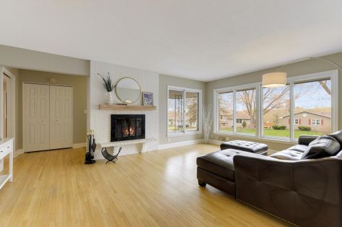 8540 Zenith Rd, Minneapolis, MN 55431-1538