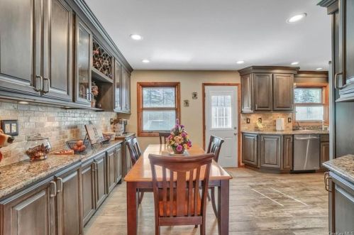 1532 Route 208, Washingtonville NY  10992-1916 exterior