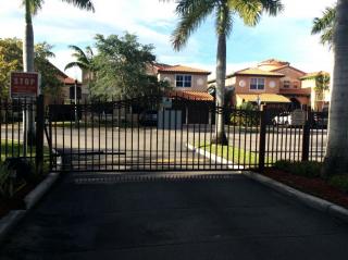 15595 26th Ter, Miami, FL 33185-4948