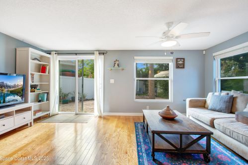 402 Ash St, Sebastian FL  32958-4308 exterior