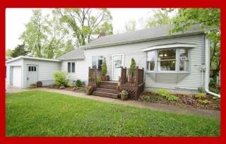 114 Market St, Brooklyn, WI 53521-9005