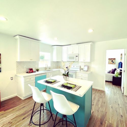 123 Almond Ave, Manteca CA  95337-4422 exterior