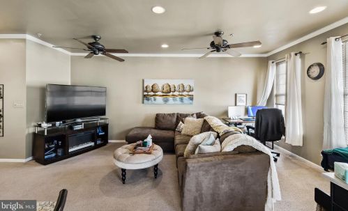 332 Lisa Way, Riverton NJ  08077-1548 exterior