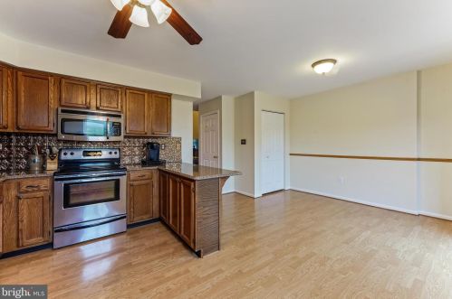 104 Vlg Grn Dr, Gilbertsville PA  19525-9500 exterior