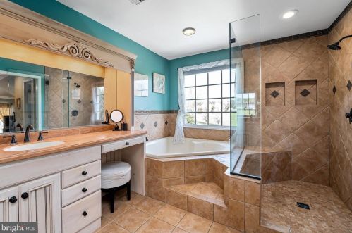 42306 Big Spg Ct, Leesburg VA 20176-6289 exterior