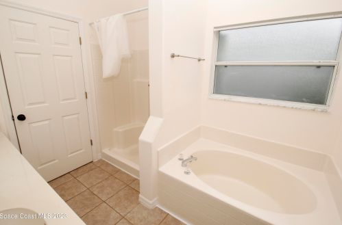 3638 2nd Pl, Vero Beach FL  32968-2430 exterior