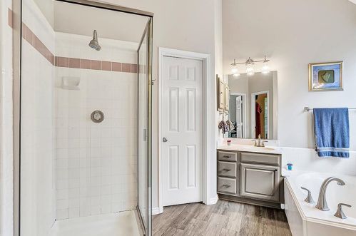 2836 Lincolnshire Dr, Richardson TX  75082-4934 exterior