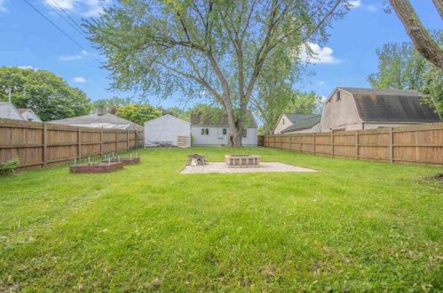 1943 Preble Ave, Green Bay, WI 54302-2938