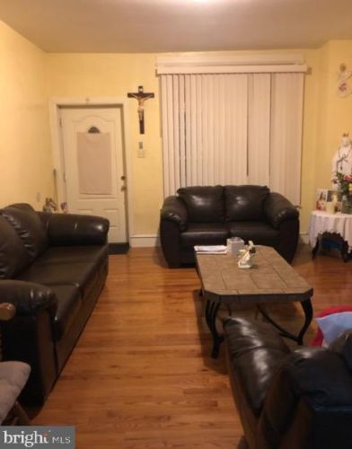 22 28th St, Camden NJ  08105-2202 exterior