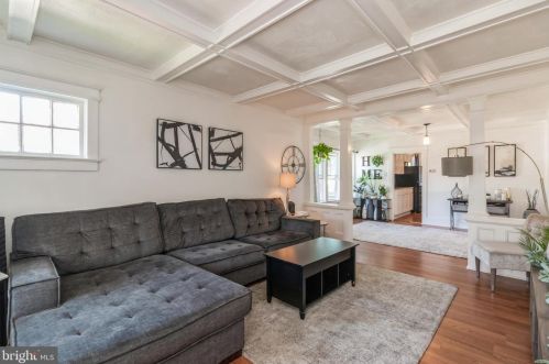 239 Chestnut St, West Deptford NJ  08093-1307 exterior