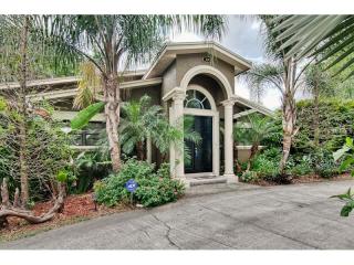 1237 Edgewood Dr, Lakeland, FL 33803-3223