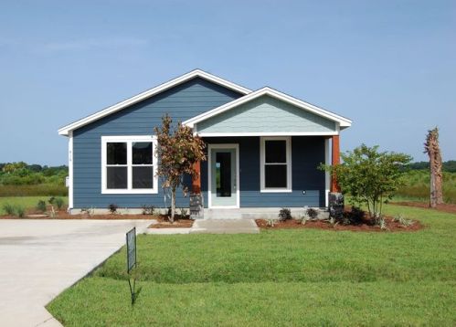 416 Tropical Way, Freeport FL  32439-1704 exterior