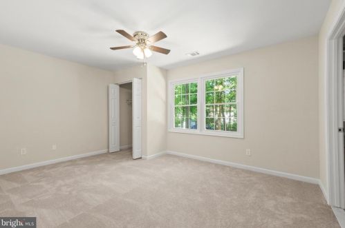 213 Hampton Dr, Spotsylvania VA 22551-8746 exterior