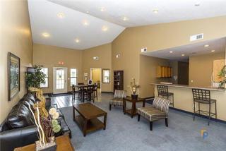 14010 63rd Ter, Shawnee Mission KS  66216-2275 exterior