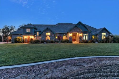 500 Los Viboras Rd, Hollister, CA 95023-9468