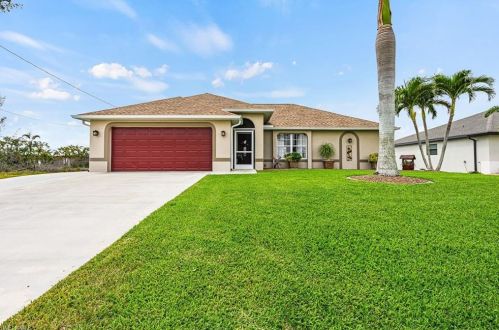 112 35th Ave, Cape Coral, FL 33993-6917