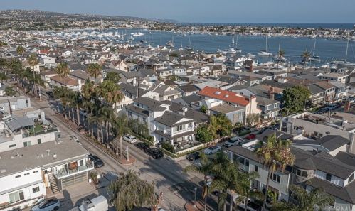 126 Ruby Ave, Newport Beach CA  92662-1126 exterior