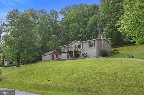 3286 Dettinger Rd, Brogue, PA 17309-9158