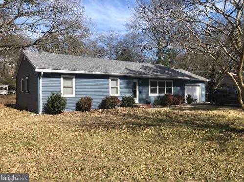 142 Laurel Ave, Laurel DE  19956-1226 exterior