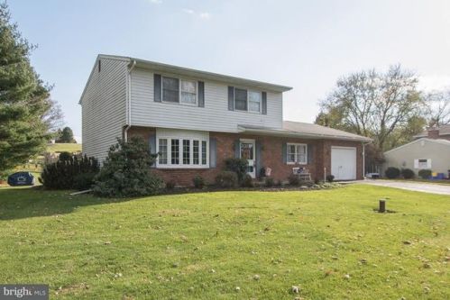 16 Sheffield Dr, Siddonsburg, PA 17019-9409