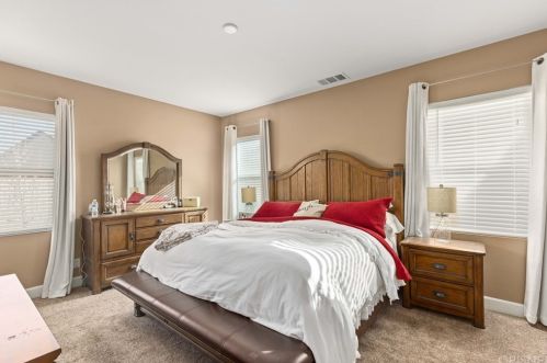 1724 Milling St, Lancaster CA exterior