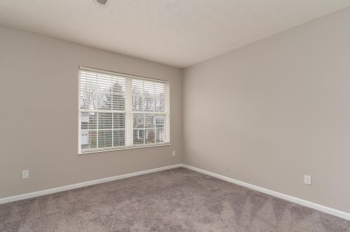9743 Cherbourg Dr, Hamilton KY  41091-7623 exterior