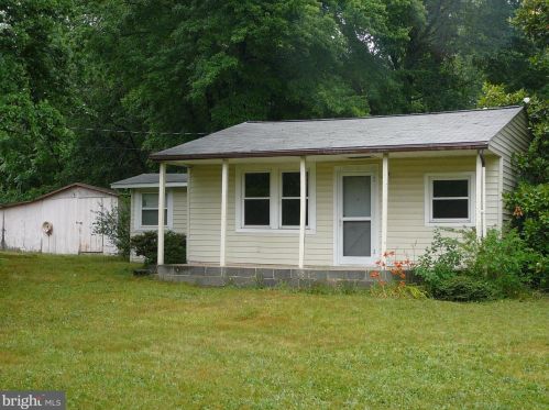 1330 Warrenton Rd, Fredericksburg, VA 22406-6208