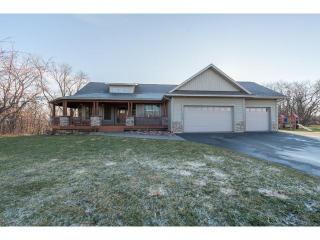 655 Mary Jo Ct, Hudson, WI 54016-8262
