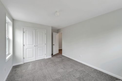 594 Canal Rd, Mount Sinai NY  11766-3307 exterior