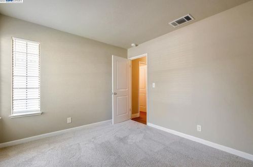 3530 Whitehall Ct, Pleasanton CA  94588-3507 exterior